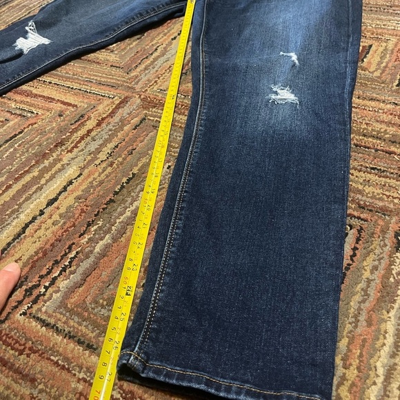 Joe's High Rise Women's Size W32 Distressed Dark Blue  Denim Jeans - Picture 5 of 7